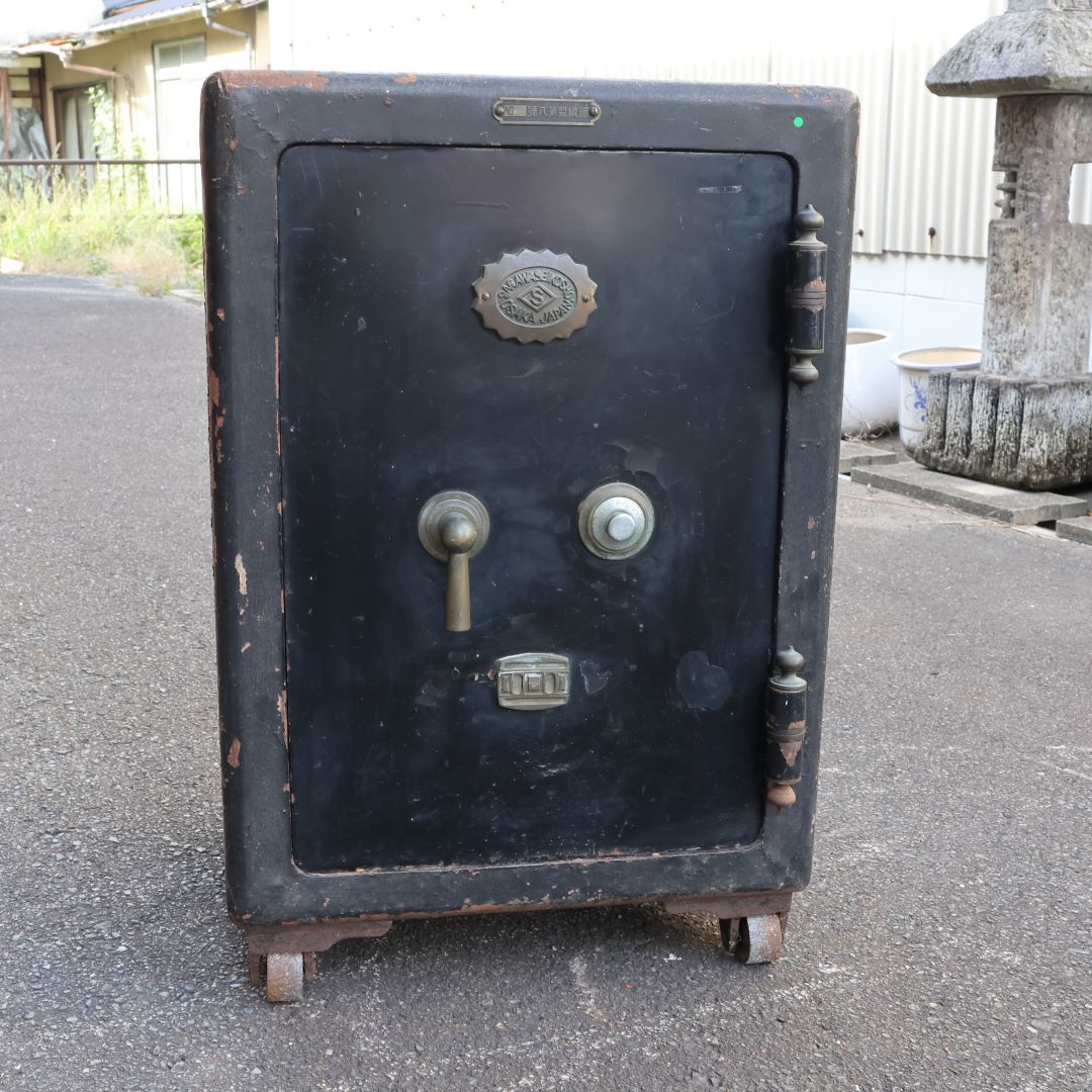 アンティーク 金庫 SAGAWASEIKOSHO 大阪ジャパン 鋼鐵製第八号