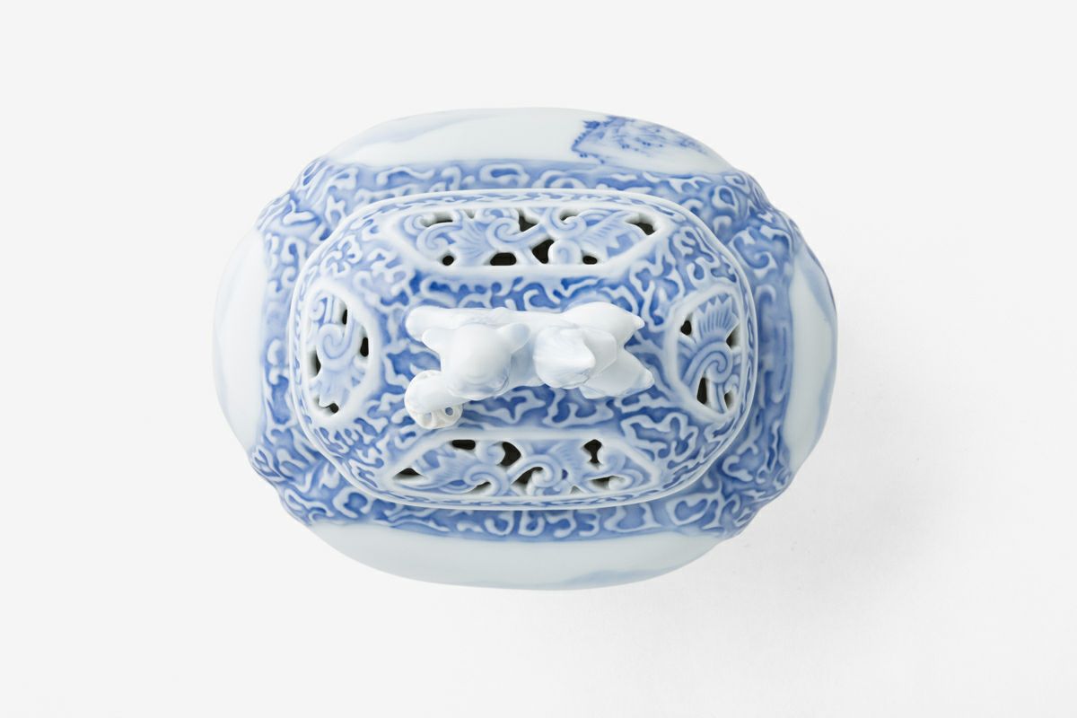 希少 宮内庁御用達 ストア 深川製磁 雲地紋染付山水 六角香炉 茶道具