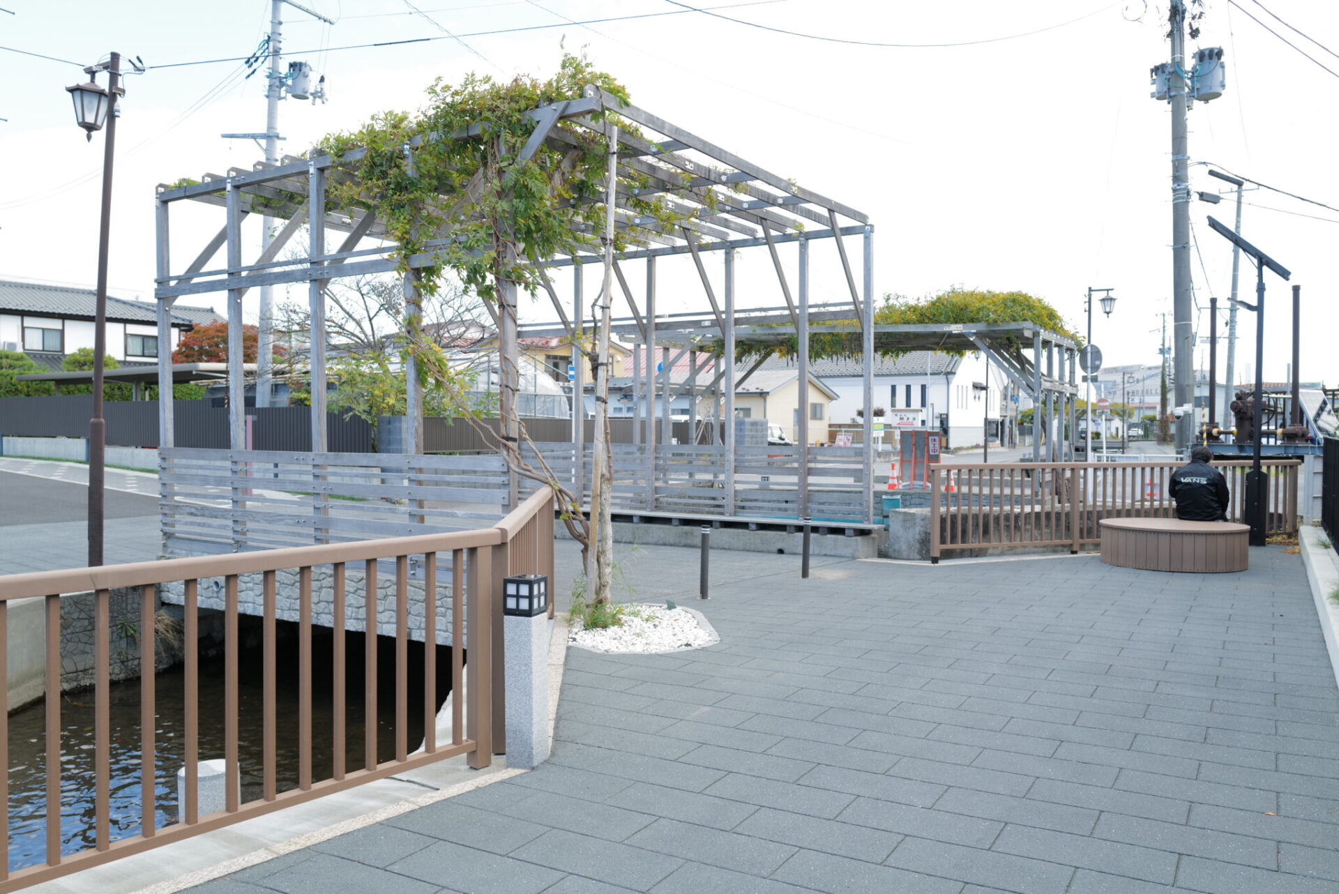 ハコベン縁台丸 ZKY-ST-C-15 | ハコベン | ベンチ | 製品情報 | 風憩セコロ