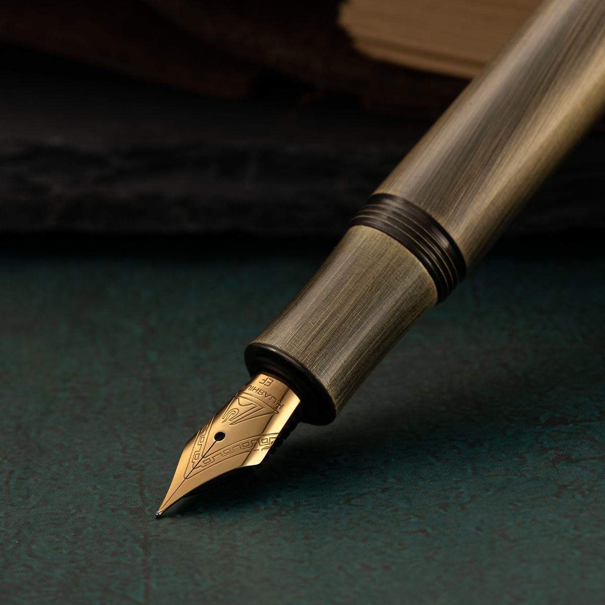 万年筆 18Kゴールドペン先 格子模様 王道】格子模様 金装飾 高級