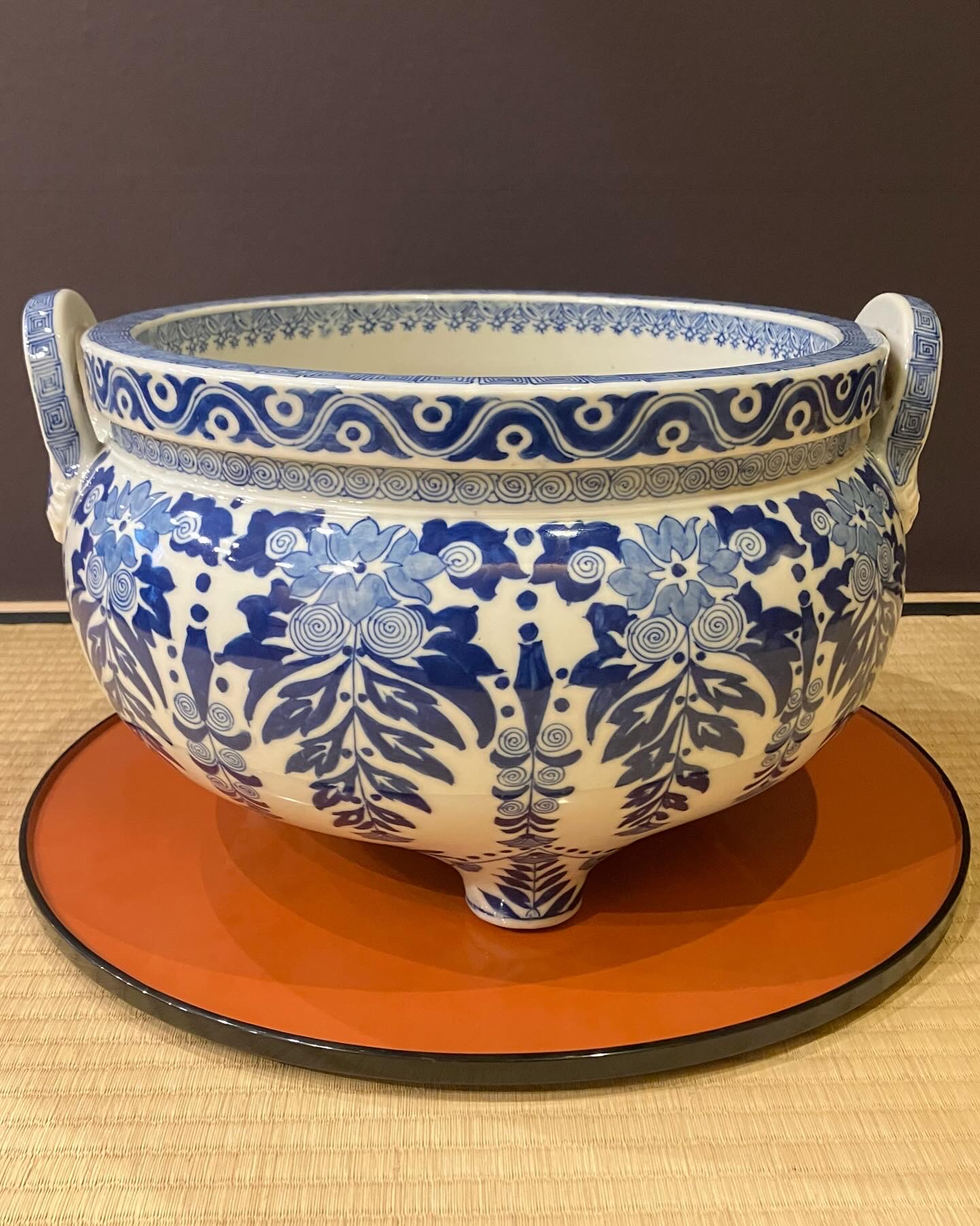 加藤紋右衛門 瀬戸染付大香炉 - 古川古美術 茶室のある空間で 古美術に