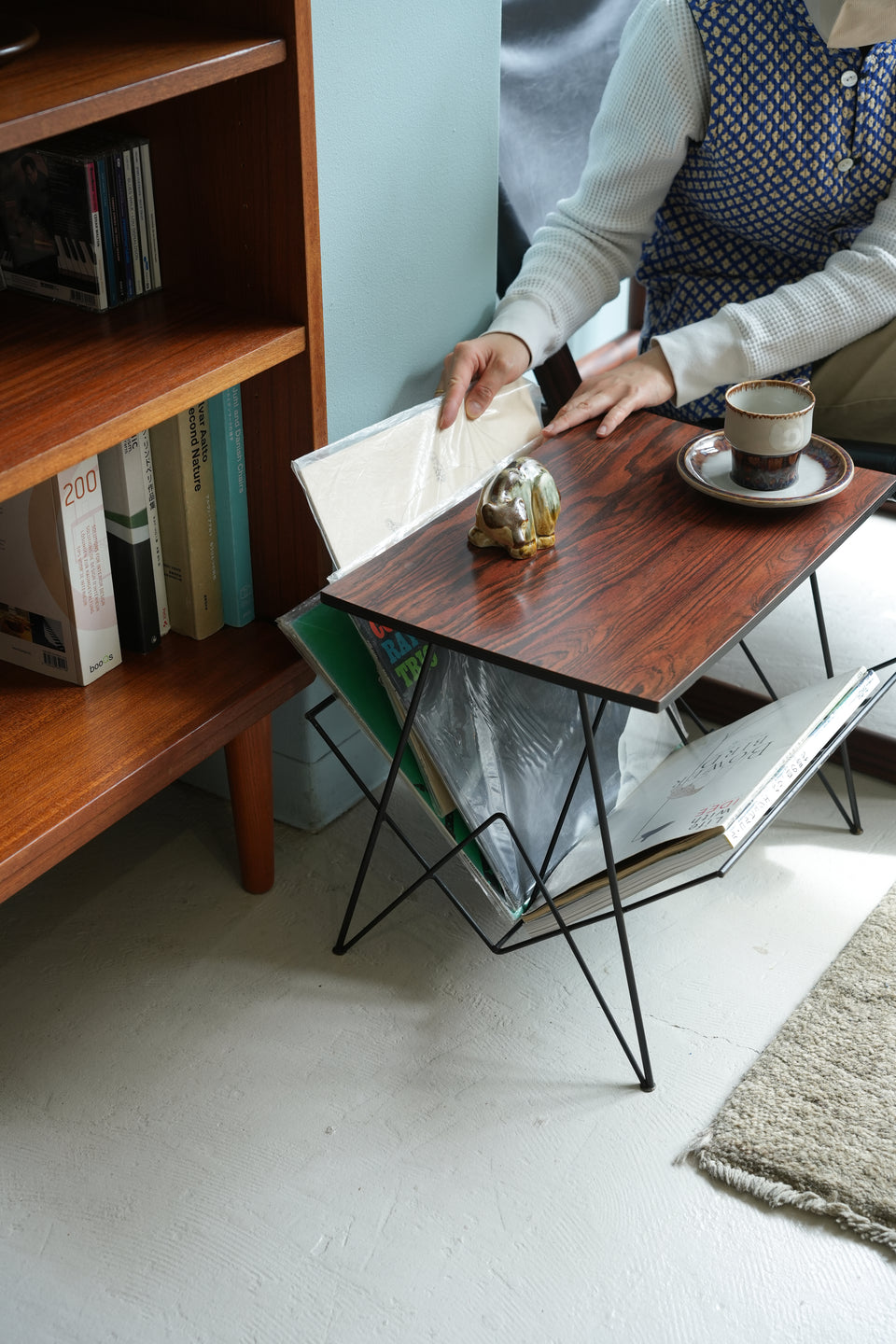 カリモク マガジンラック ビンテージ 電話台 レトロインテリア サイド