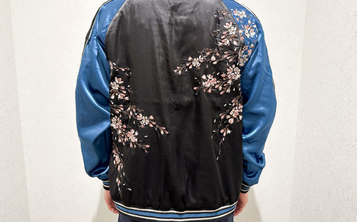 日本地図と舞妓柄刺繍リバーシブルスカジャン サイズはS・M・L・XL