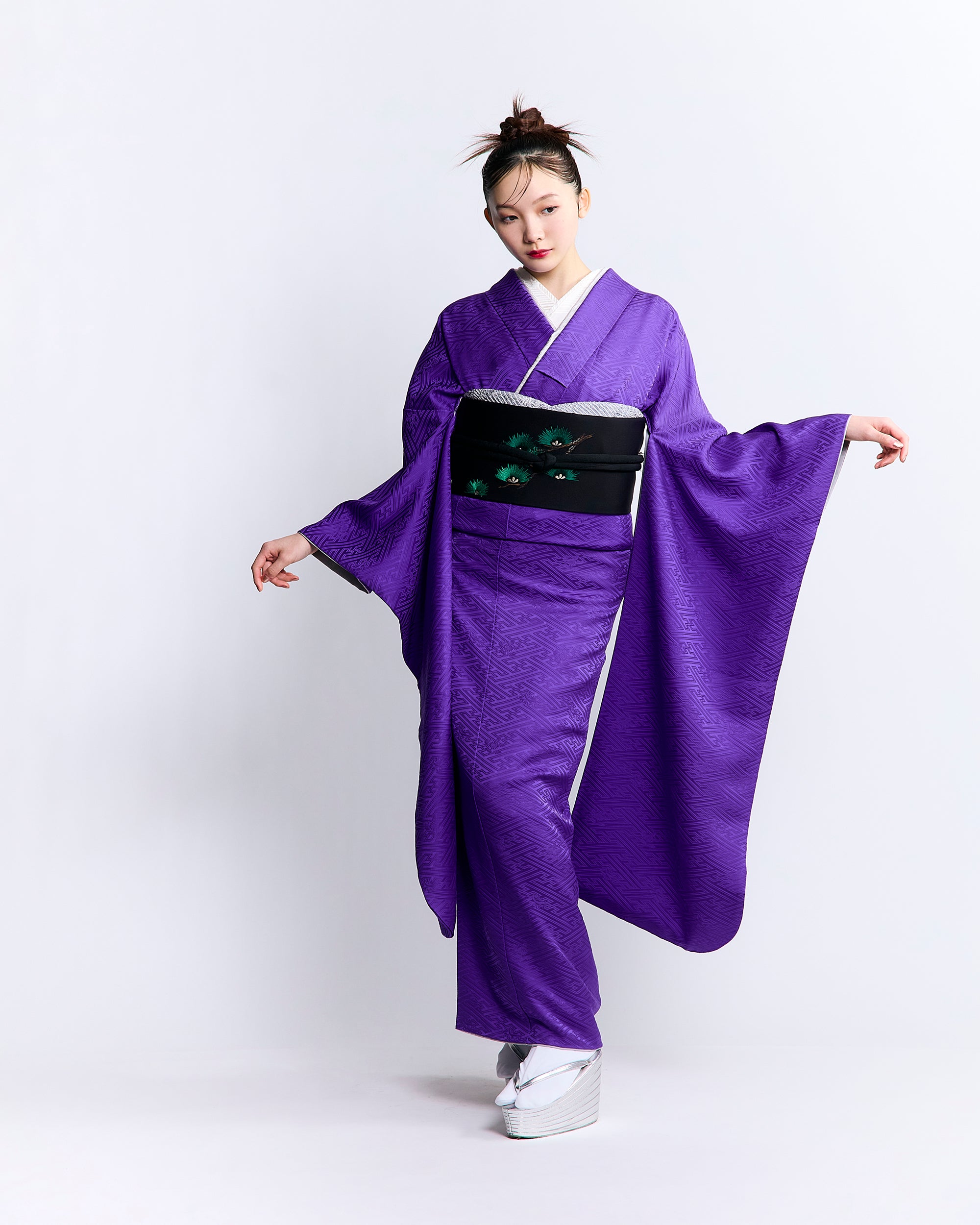 紫黒色 松竹梅 振袖 身丈163 紫黒色 松竹梅 振袖 身丈163 振袖】紫/黒