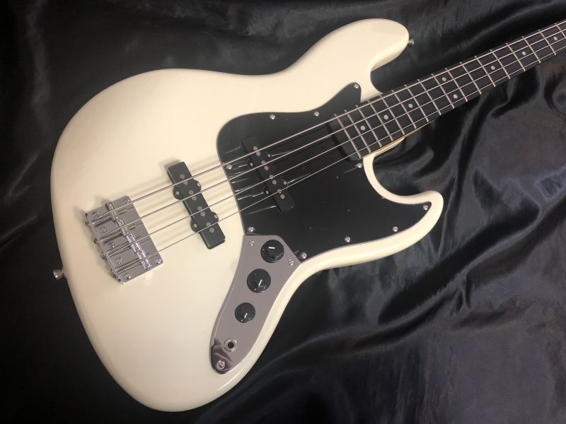 Photogenic フォトジェニック エレキベース 4弦 ブラック Photogenic