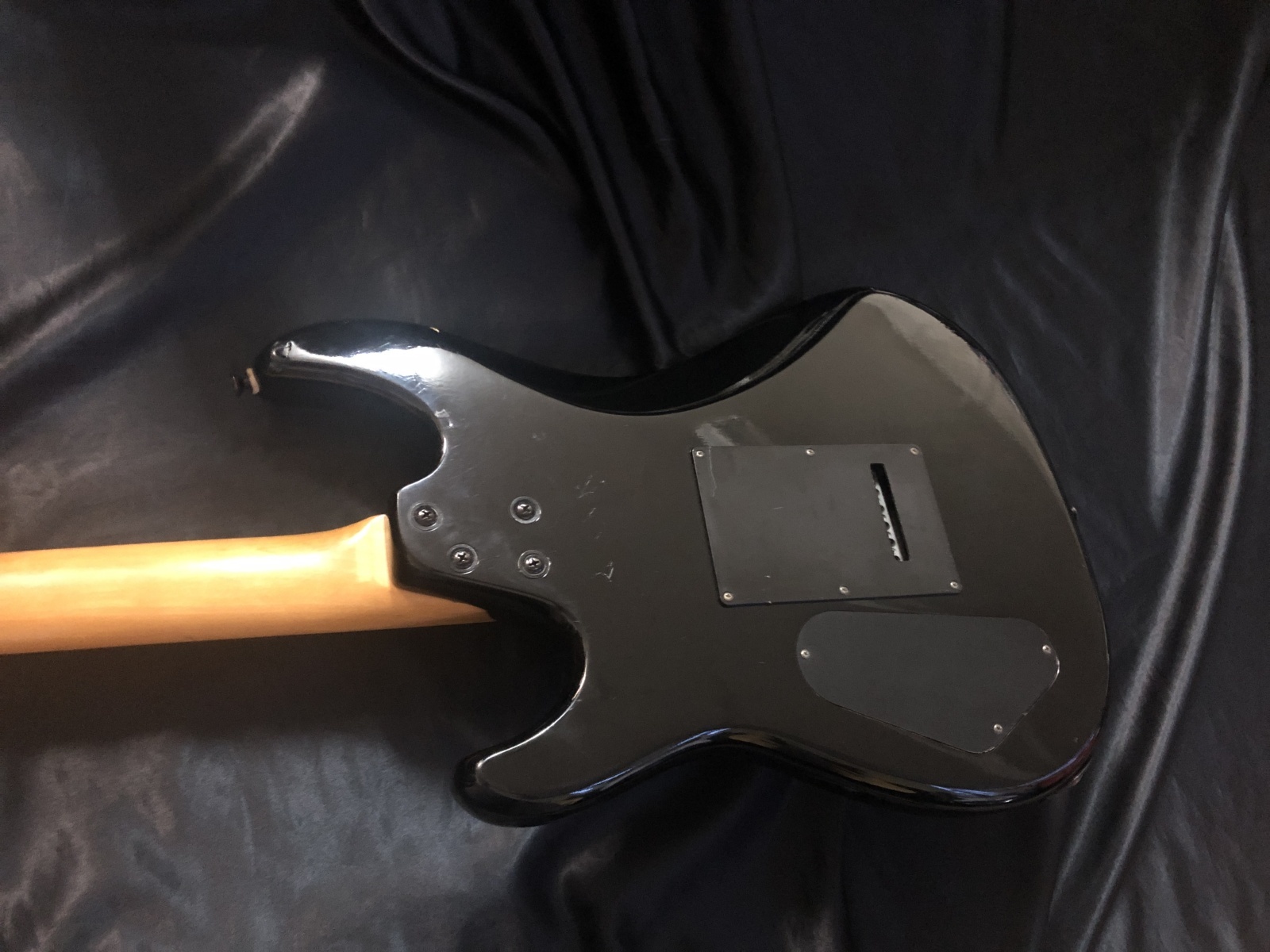 Aria Pro II / WR-403 The Warrior 蝋人形になりたい - HR/HMギター