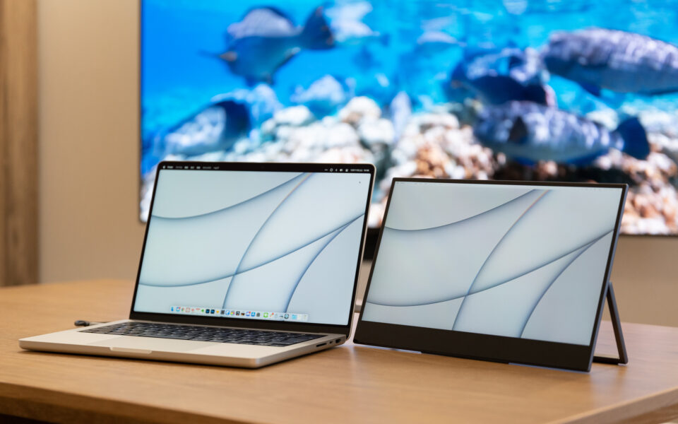 14インチ、4K、タッチパネル・USB-C搭載のプレミアムなInnoView