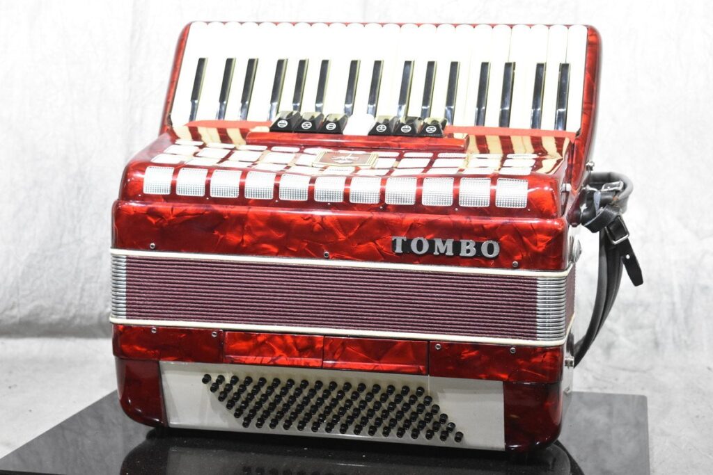 ☆良品 TOMBO アコーディオン No.211 30鍵盤 ハードケース付き 【公式