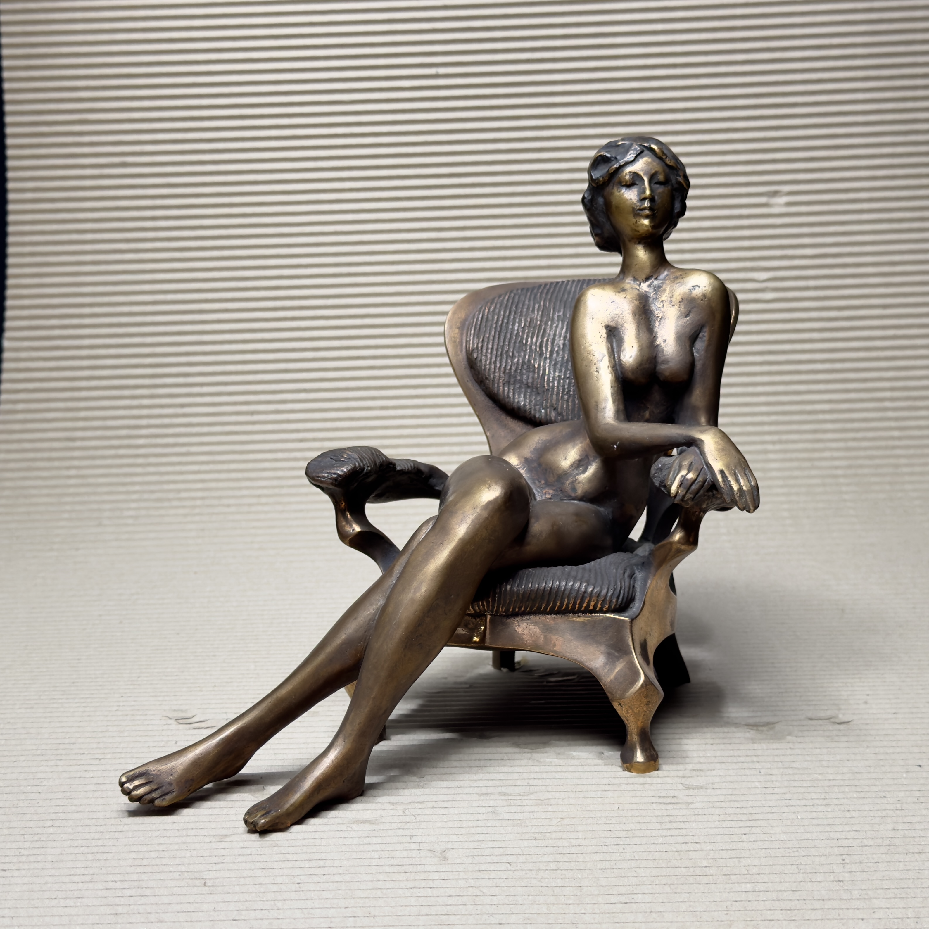 Laszlo Kutasの立像 Laszlo Kutasの立像