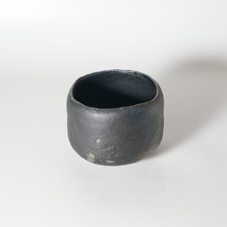 錆黒茶碗加藤亮太郎