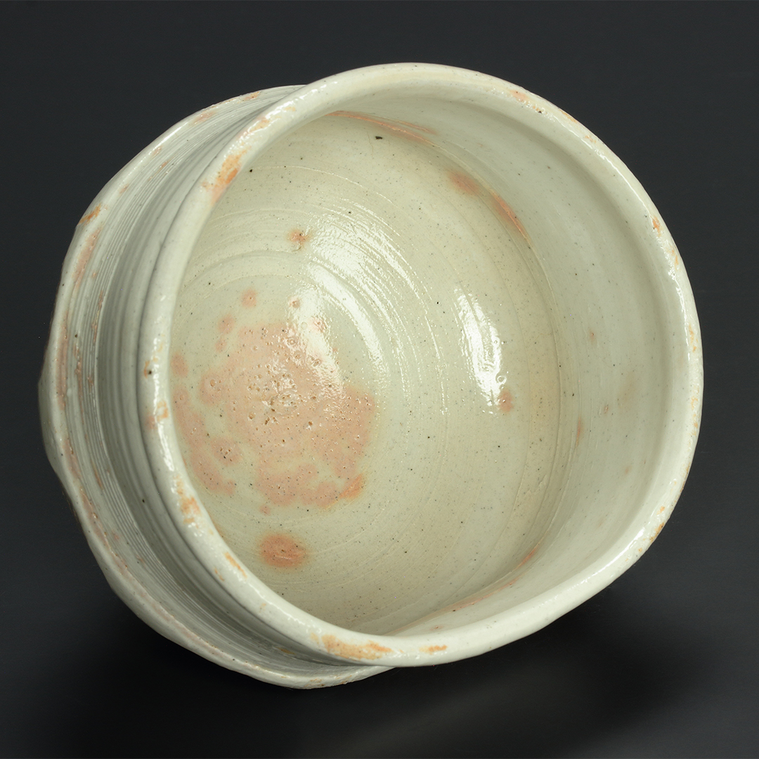 美しい古美術◾️蔵から美しい縦じま紋様の可愛らしいまん丸な抹茶茶碗