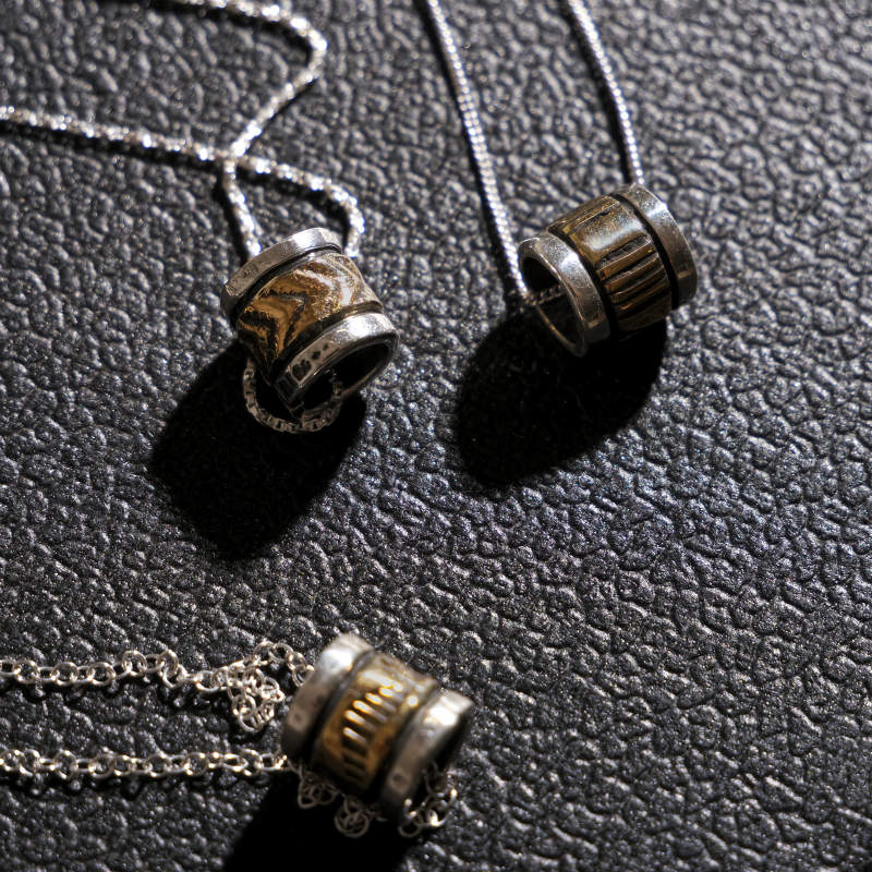 ナバホ族 インディアンジュエリー ペンダントトップ シルバー スタンプ