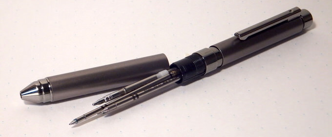 シャーボX(ZEBRA)はカスタマイズ性が高い多機能ペンの先駆け