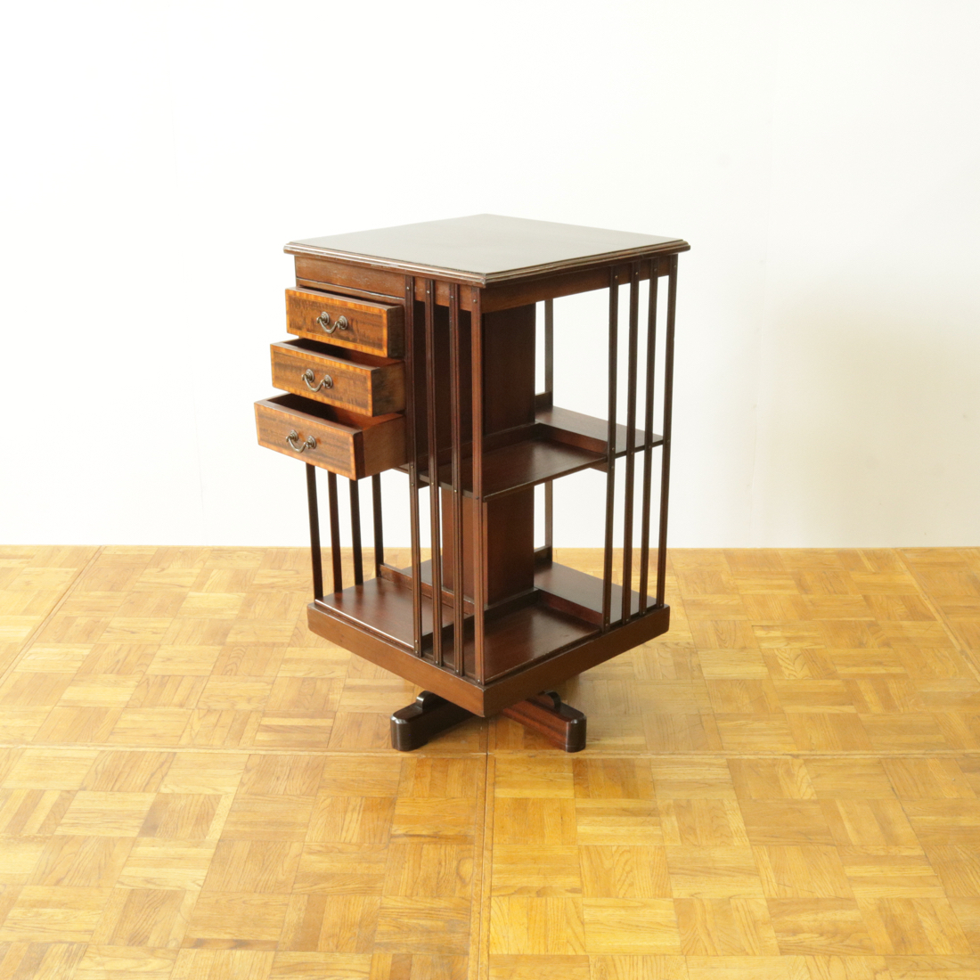 リボルビングブックケース | アンティークショップ ジェオグラフィカ