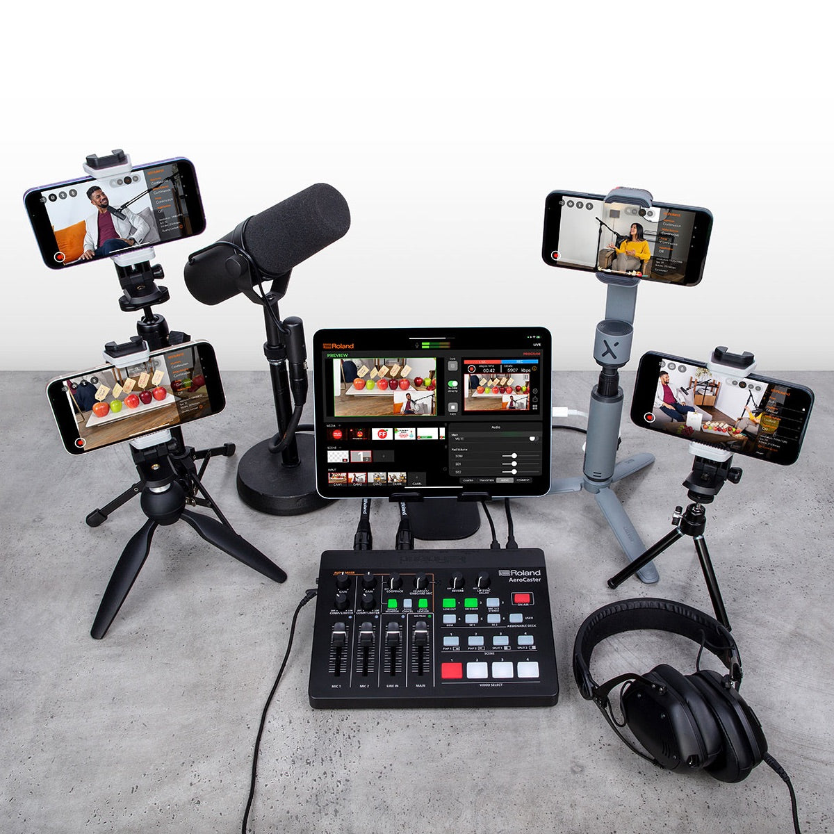 Roland VRC-01 Aerocaster ‐ Wireless AV Streaming Mixer