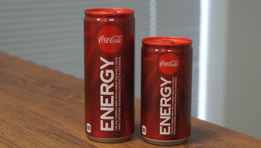 コーラエナジー50本ブランド初のエナジードリンク「コカ・コーラ
