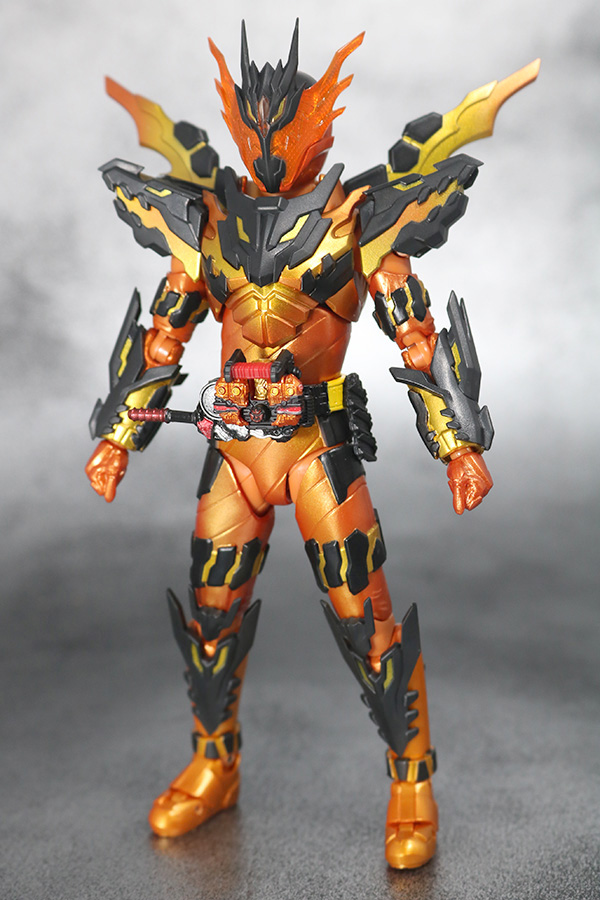 未開封】S.H.Figuarts仮面ライダービルド クローズマグマ レビュー