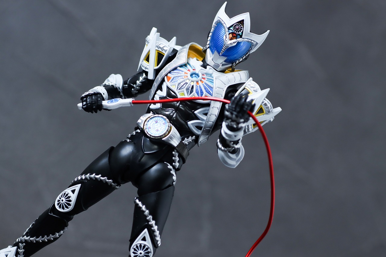 真骨頂製法 S.Hフィギュアーツ 仮面ライダーキバ 4体セット レビュー