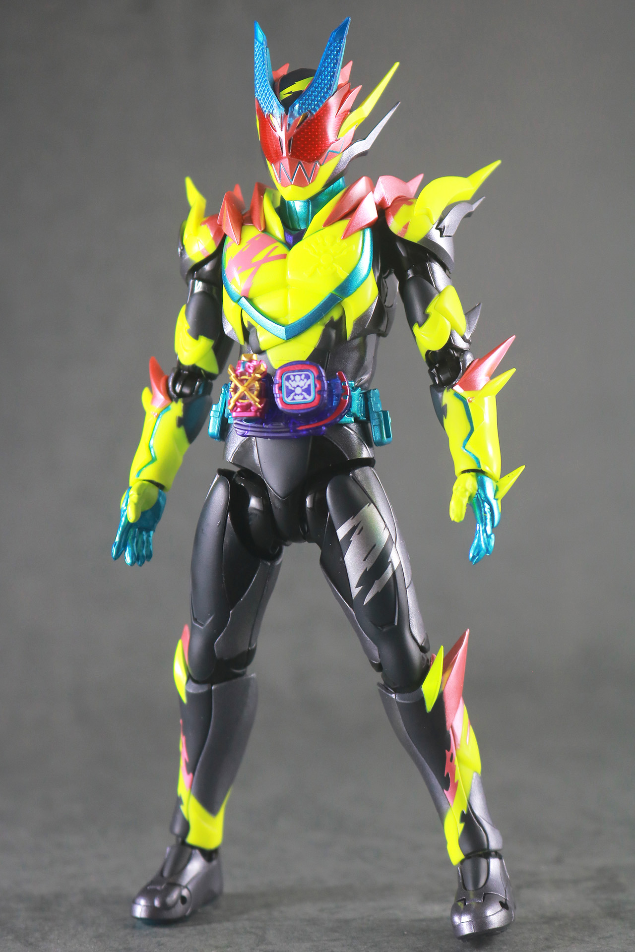 仮面ライダーリバイス系 フィギュアーツ6体セット 楽天市場】仮面