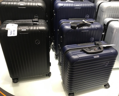 無印良品のスーツケース(35L)、2度の海外旅行で使ってみて。凸凹道に