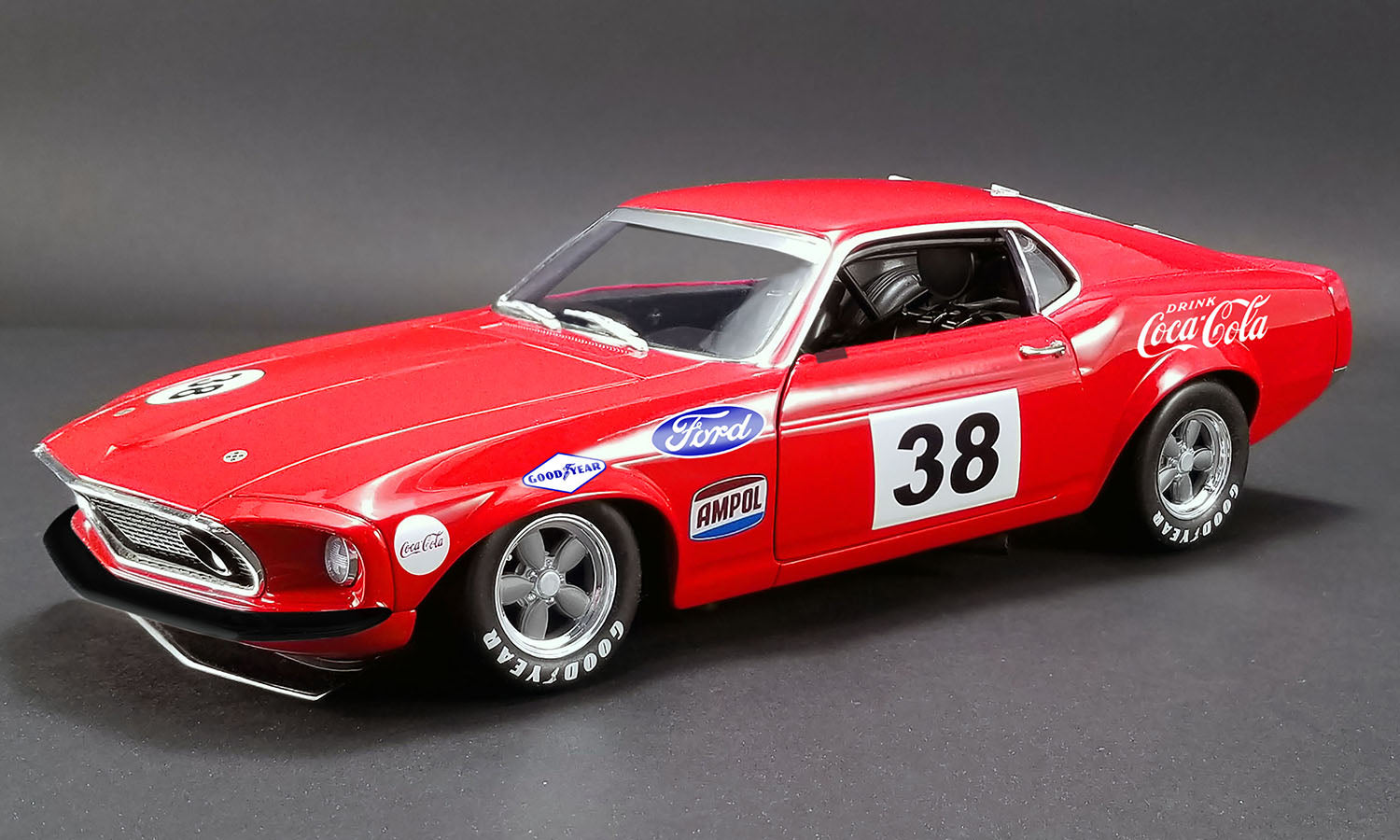 1969 Ford Mustang Boss 302 Trans Am 1:18 Diecast – Fast Lane