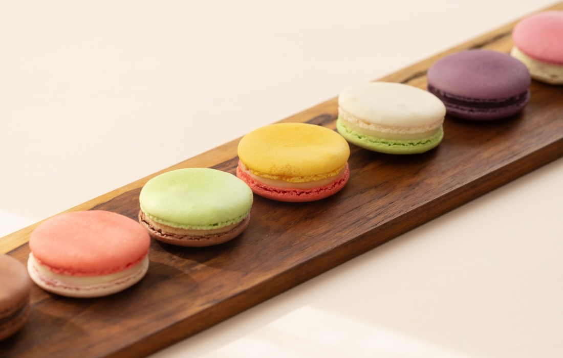 マカロン10個セット」をギフトとして贈れます。 - GOOD SWEETS GIFT（e