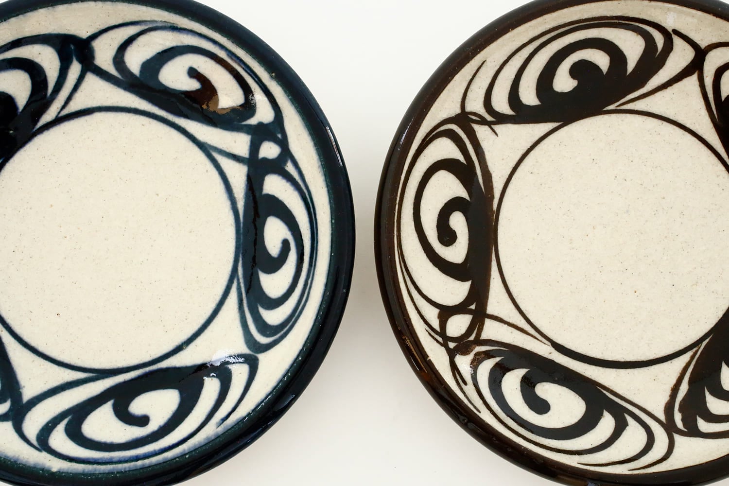 馬の浮き彫り 陶芸アートプレート 馬の浮き彫り 陶芸アートプレート