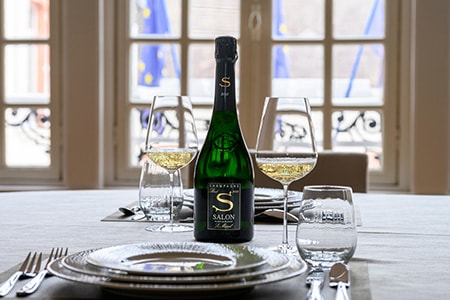 サロン ブラン ド ブラン[2015]サロン（シャンパン）【専用木箱入り