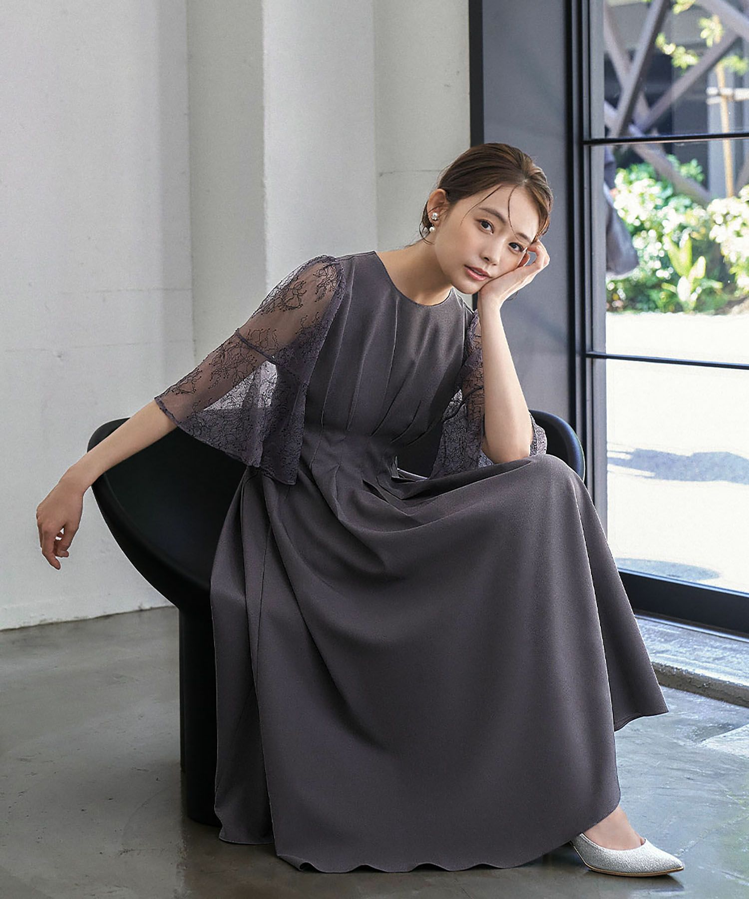 Leja 透け感プリーツフレアスリーブビーズマーメイドシルエット