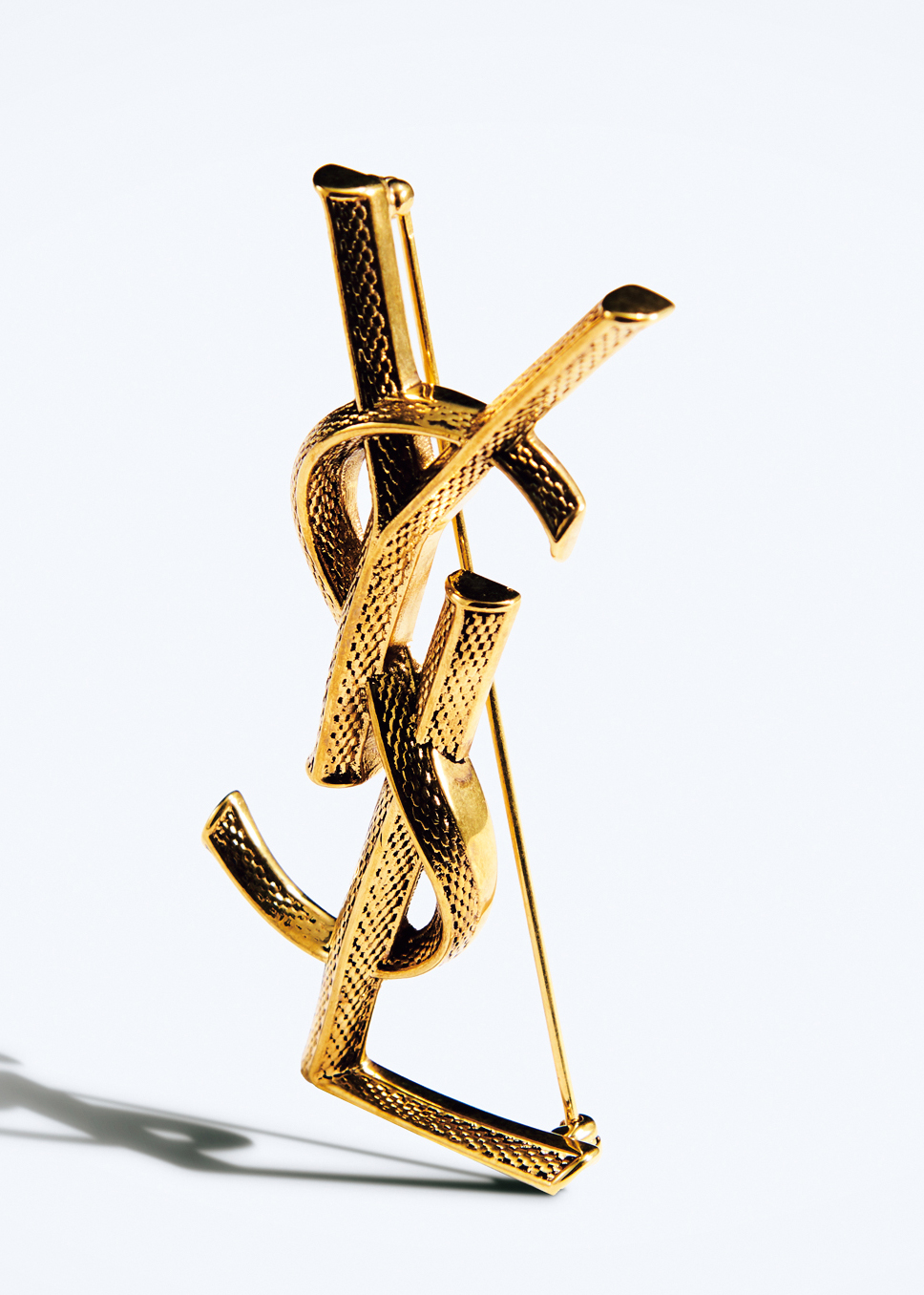 グッチのキーチェーン、ディオールのウェア…2025年財運UPの蛇アイテム7