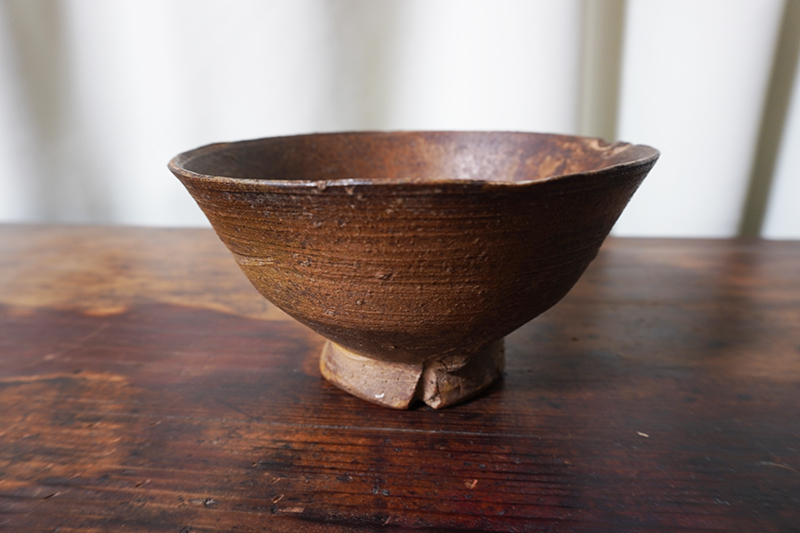 鶴山裕司 連載エッセイ『言葉と骨董』『釘彫伊羅保の御本茶碗』（第65