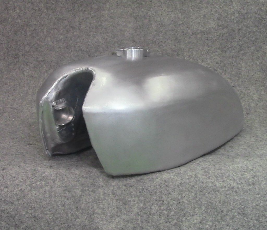SUPER BUILD Maximum : Aluminum Tank for CB750(K0 K1) [W-1885-004]