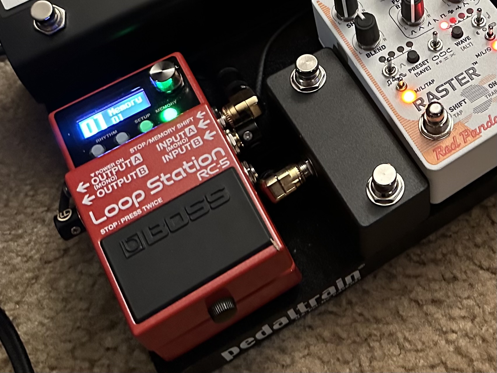 Boss RC-5 Loopstation basic guide to external footswitch compatibility