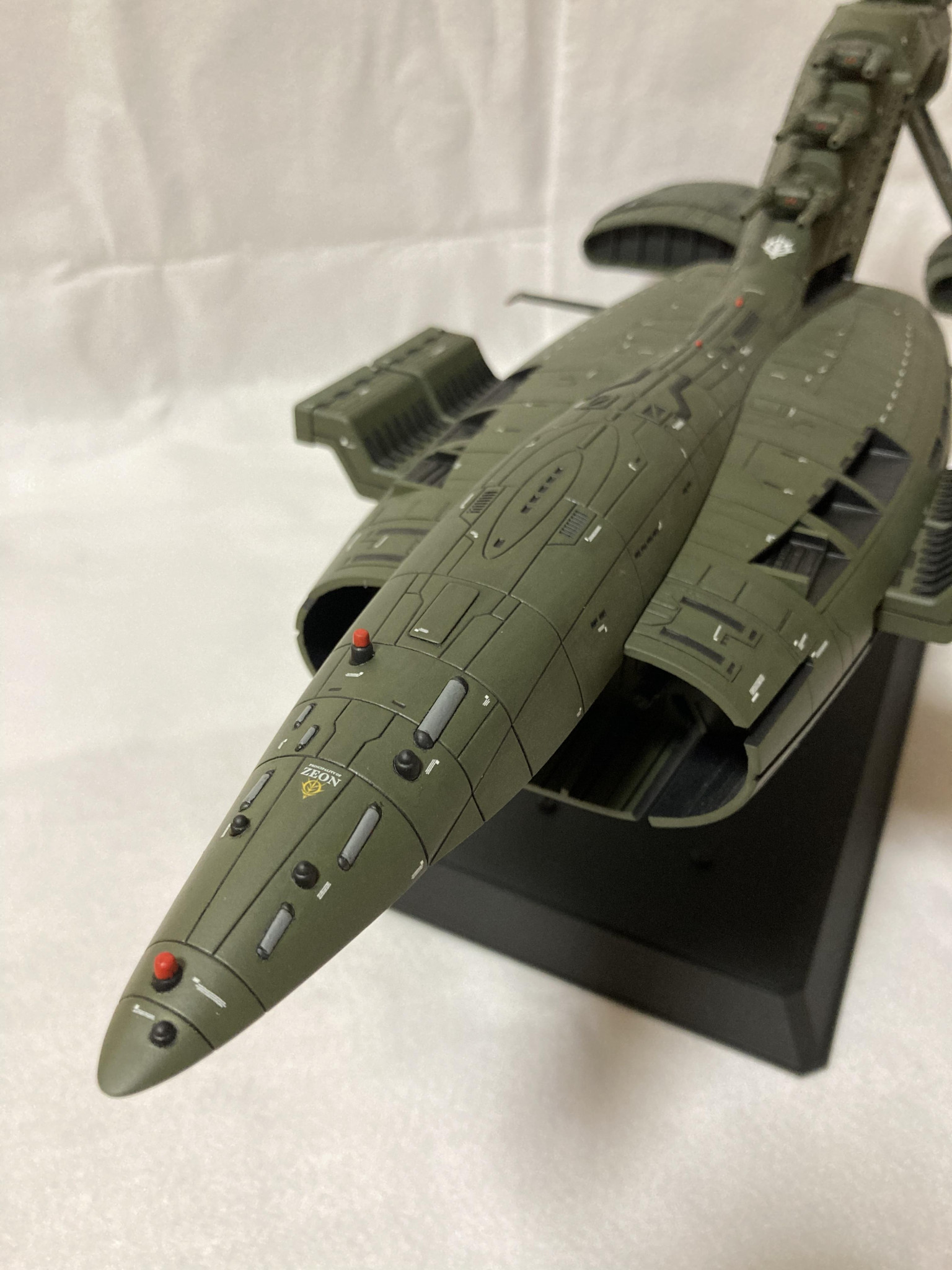 1/400 ムサイ級軽巡洋艦と時々コムサイ｜@gyuuuutoraさんのガンプラ