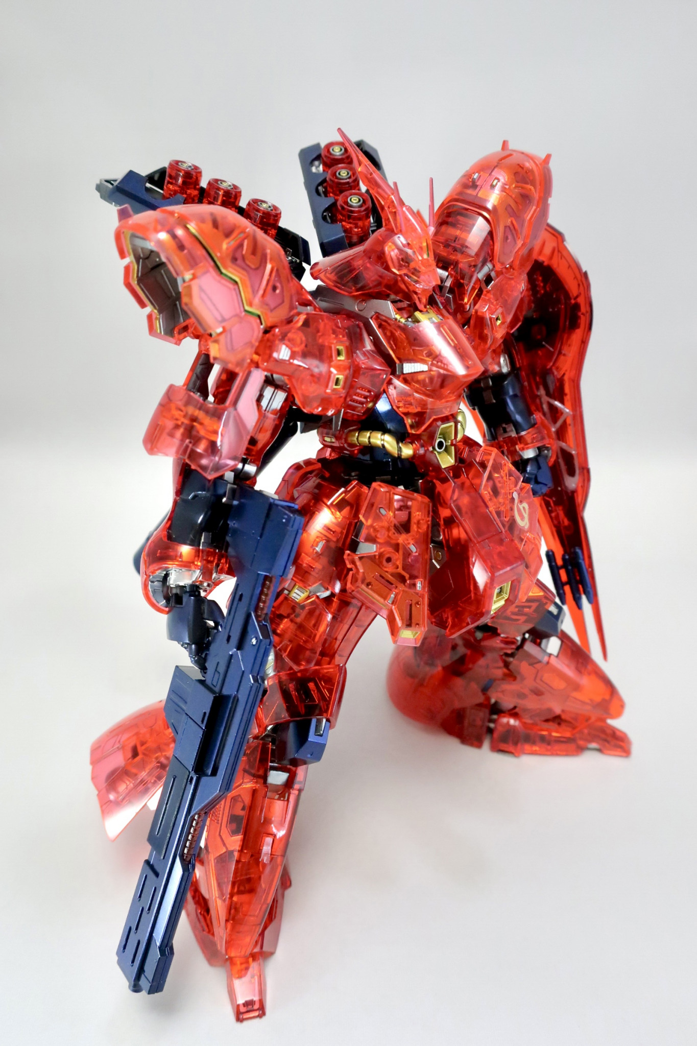 ガンダムワールド バンダイRG MSN-04 サザビー [クリアカラー] 限定品