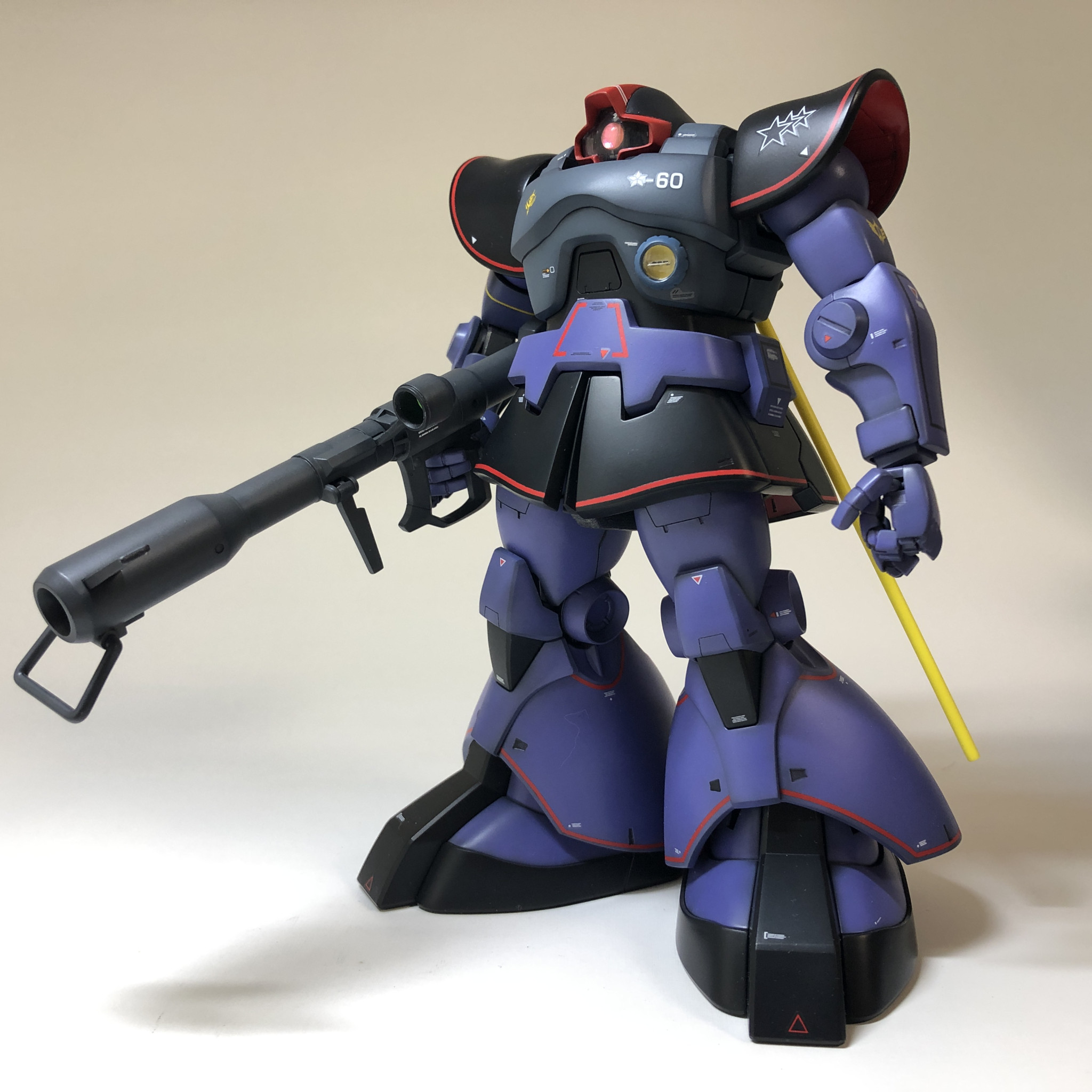 MG 1/100 MS-09 ドム 黒い三連星仕様｜tako-yamaさんのガンプラ作品