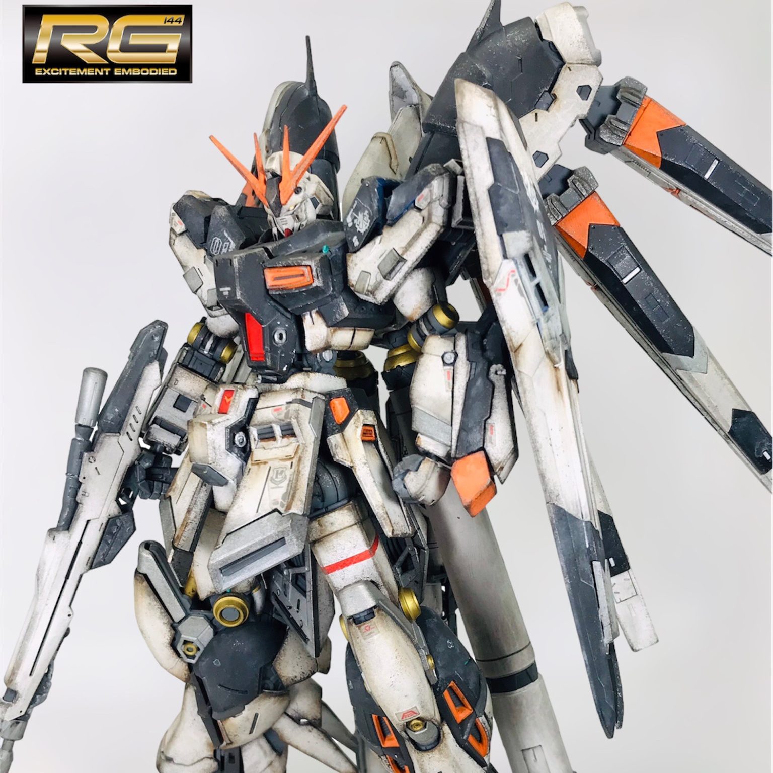 RG 1/144 ガンダムベース限定 Hi-νガンダム[チタニウムフィニッシュ