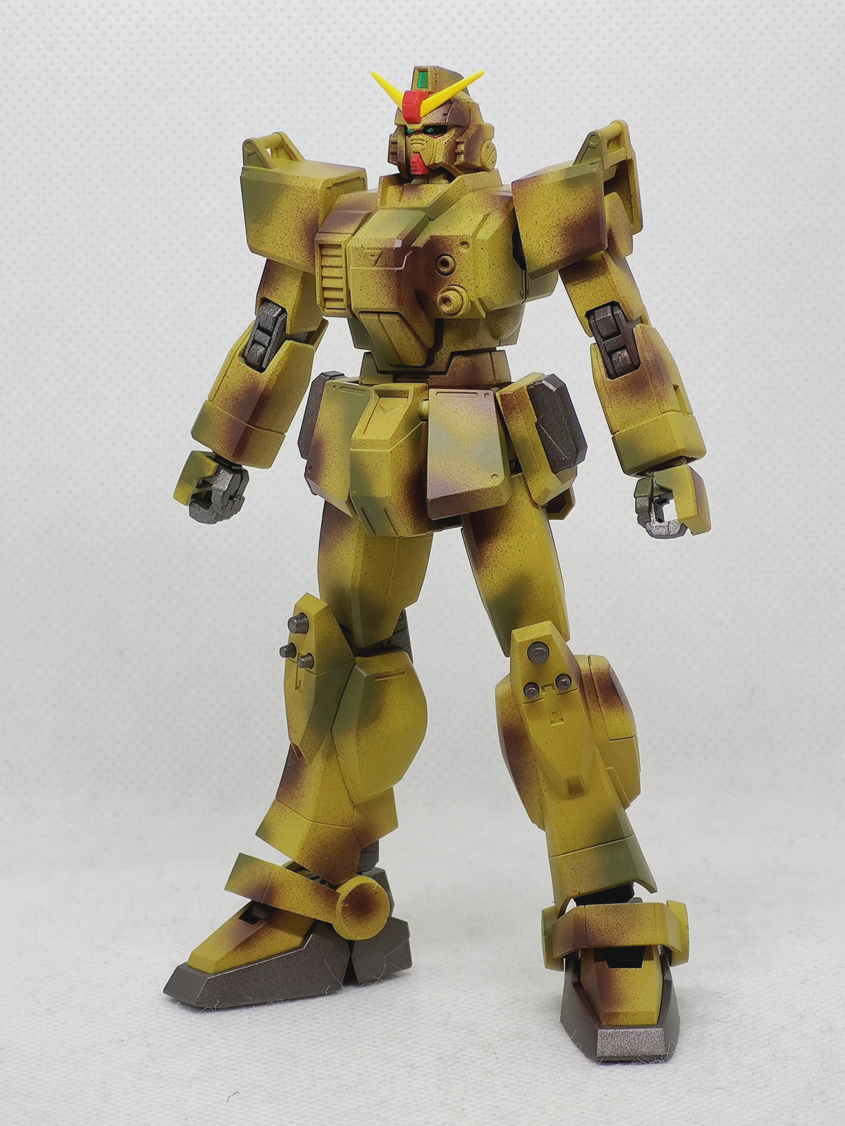 陸戦型ガンダム（迷彩色仕上げ）｜yukidarumaさんのガンプラ作品