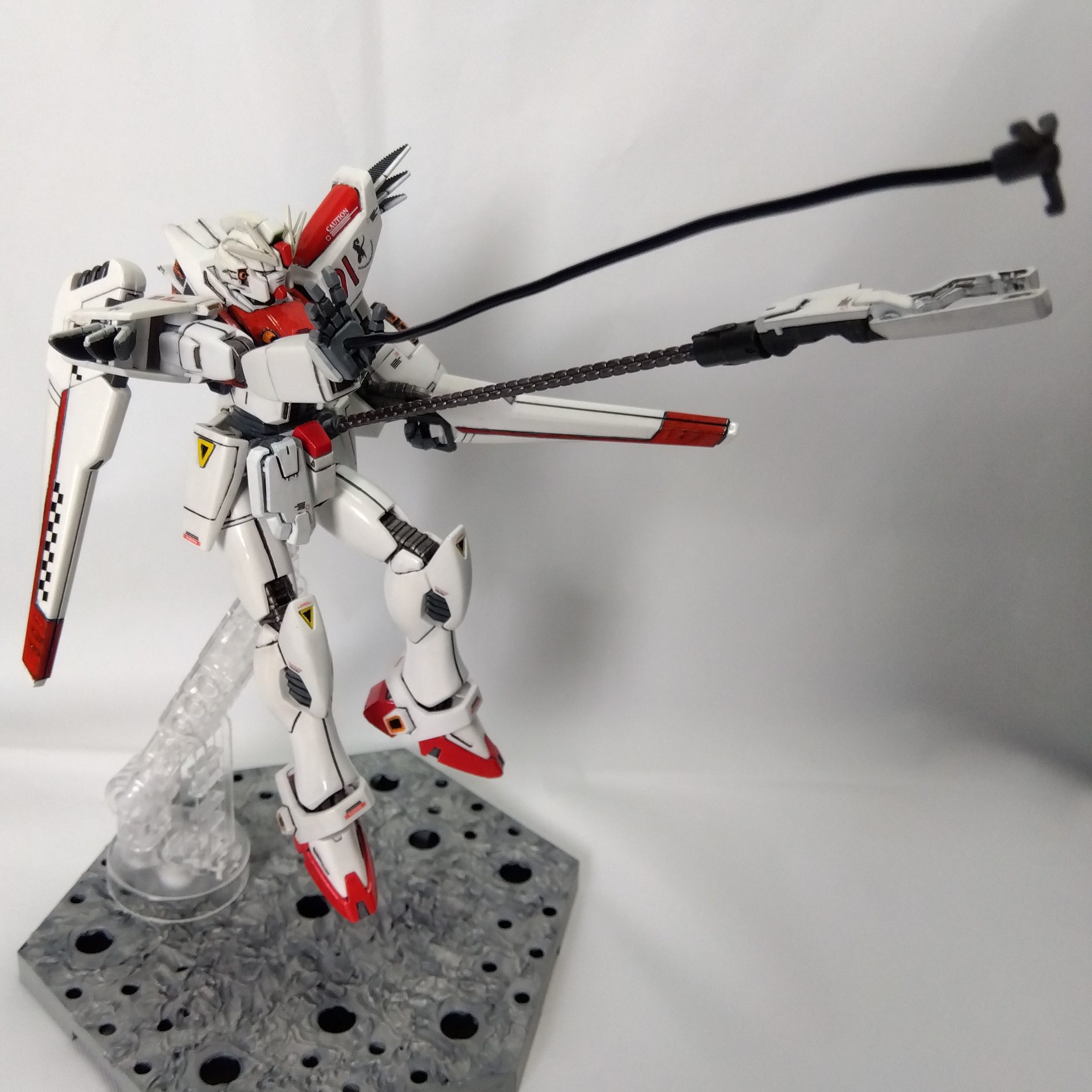 0133でも現役パイロットを続けているシイコ・スガイが乗る量産型F91