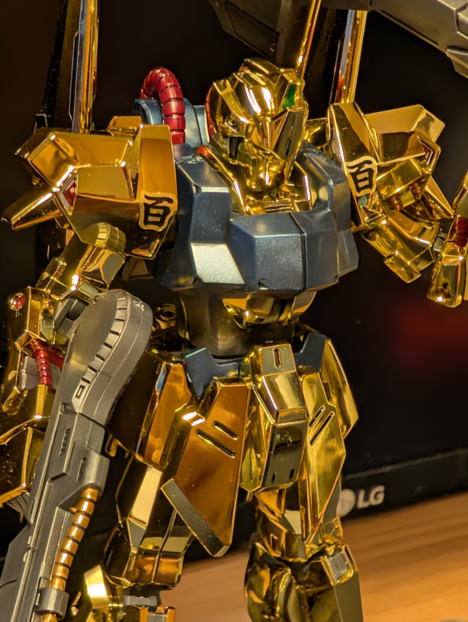 HG デルタガンダム＆百式ゴールドコーティング｜karubi29さんの