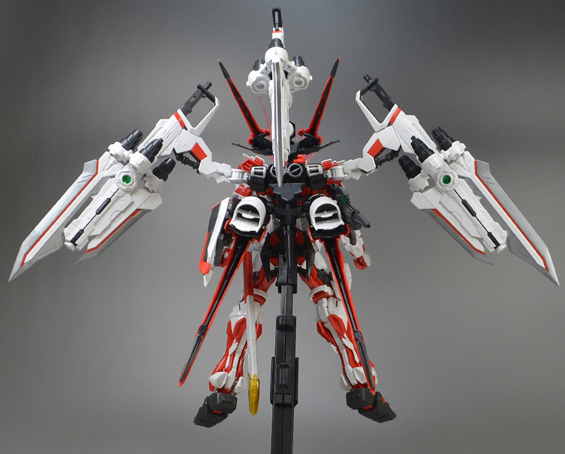 新品】MG 1/100 ガンダムアストレイ レッドドラゴン 【公式通販】