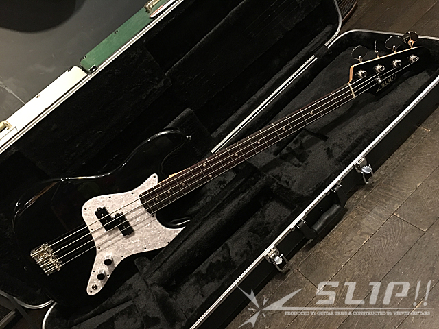 NEW SLIP!! Jazz Bass Type Black w/Matching Head | GUITAR TRIBE.COM
