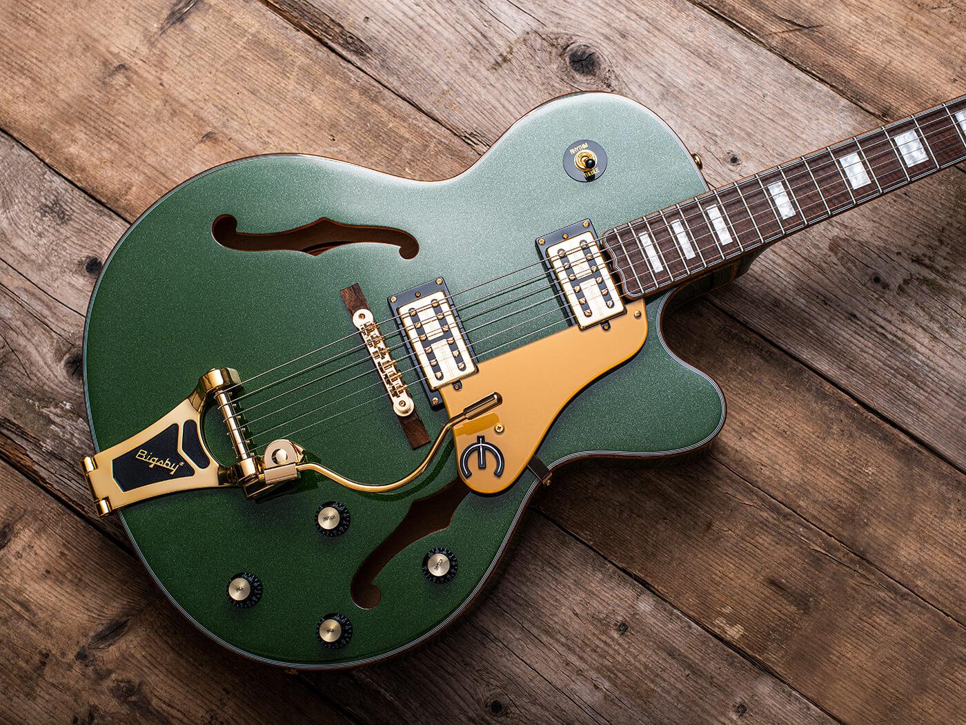 Review: Epiphone Emperor Swingster