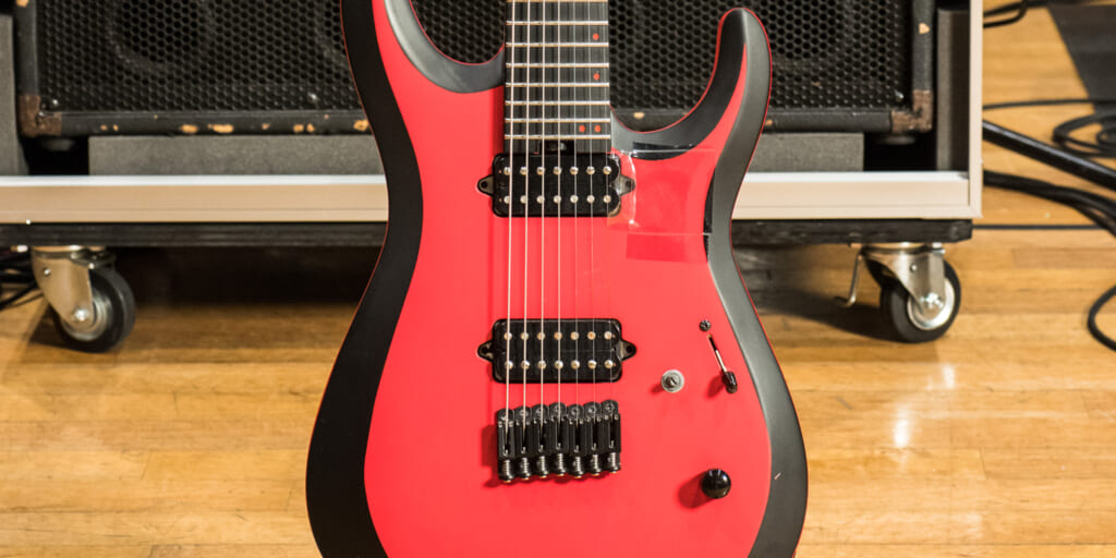 ミヤがPetit Brabanconのツアー“BURST CITY”で使用したアンプとペダル