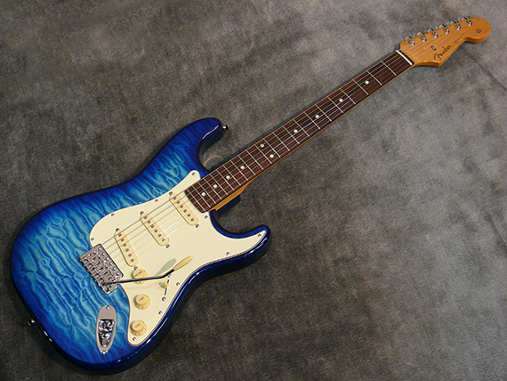 エレキギター】キルトメイプルをトップに施したフェンダージャパン