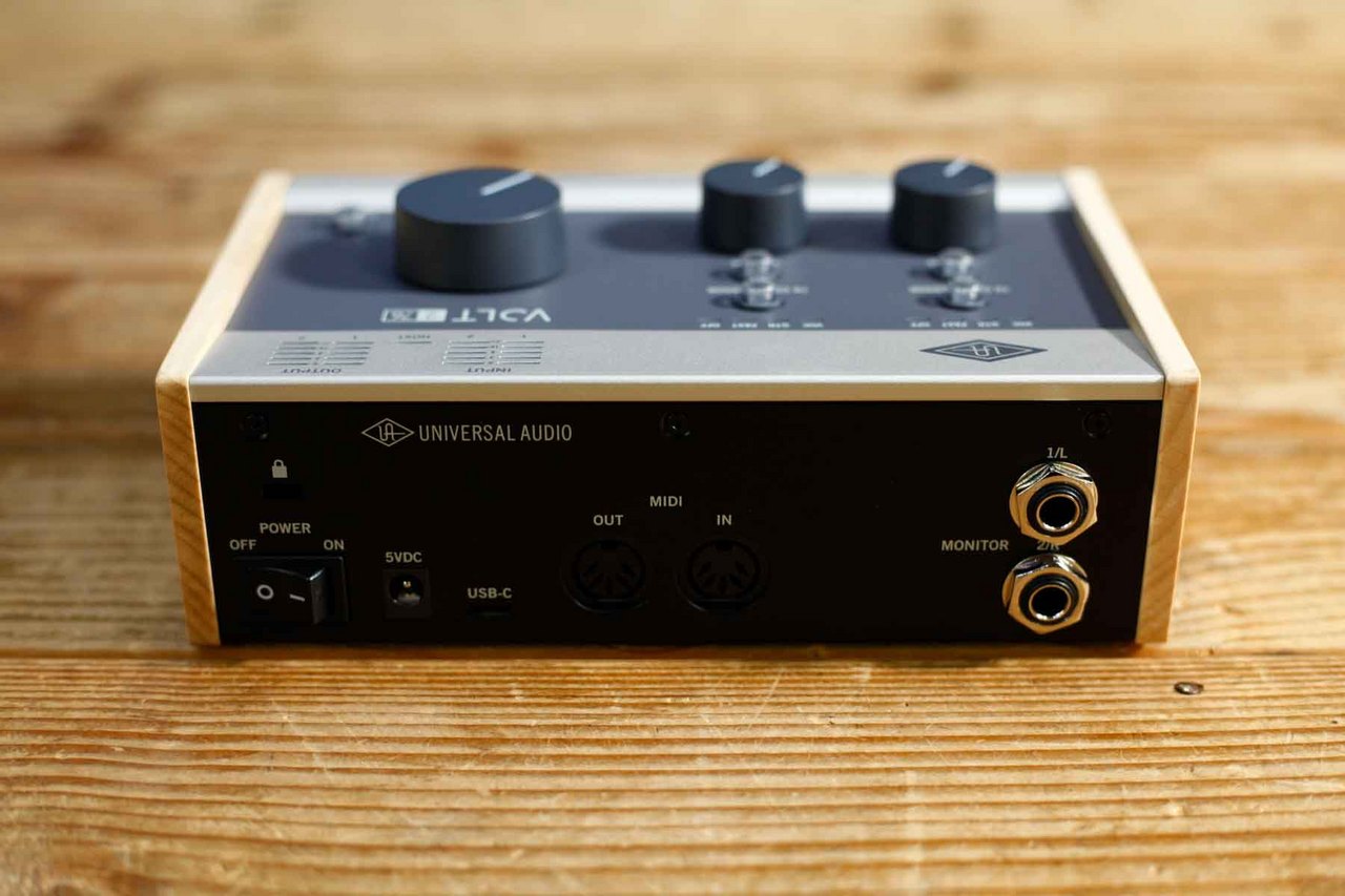 universalaudio_volt276_05.jpg