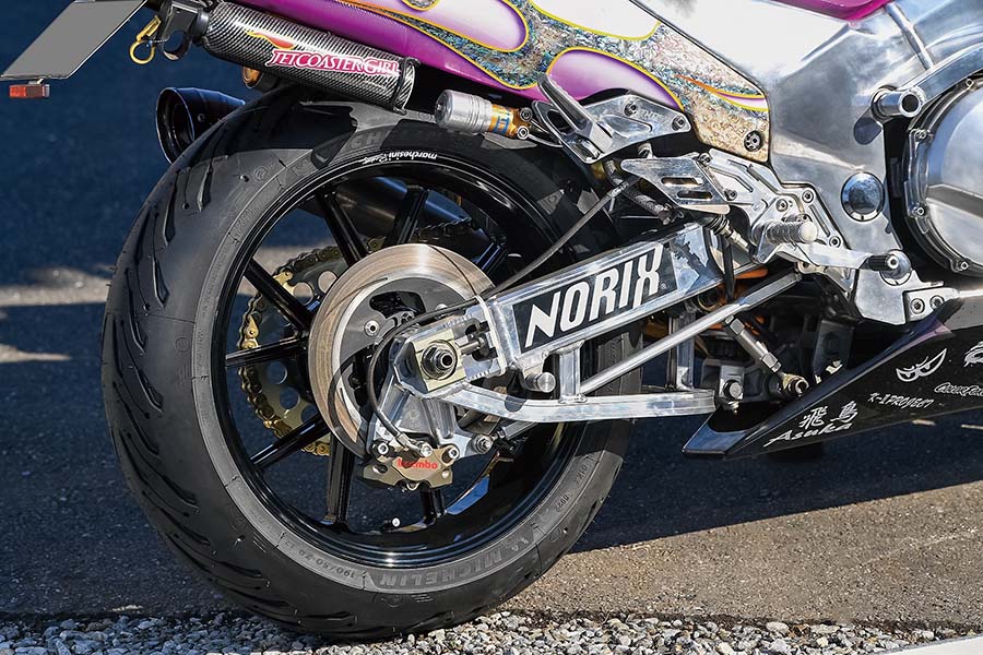 も♡ KAWASAKI Ninja ZX-11 D型 – 京都のバイクショップSPEC-M（スペック