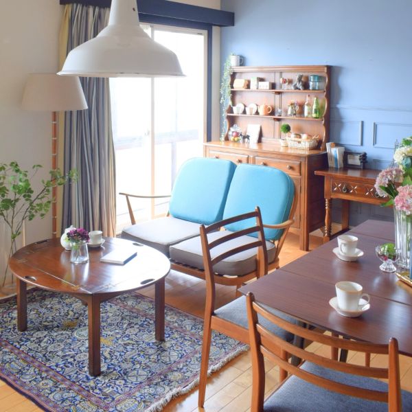 英国から届いたビンテージテーブル、バタフライ式のおしゃれな伸長式