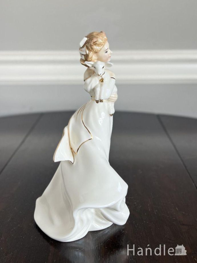 ロイヤルドルトンの陶磁器の人形、アンティークのフィギュリン