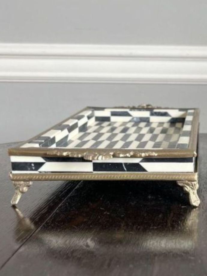 フランスアンティーク調のおしゃれなトレイ、黒×白の幾何学模様の